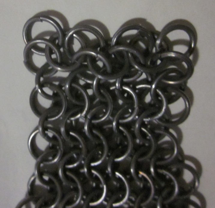 Seam connected to one strap with 5 rings